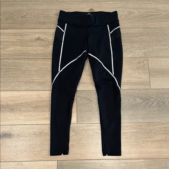 ATHLETA Black Reflective Stride Active Workout Gym Running Leggings Size Medium - Picture 2 of 13